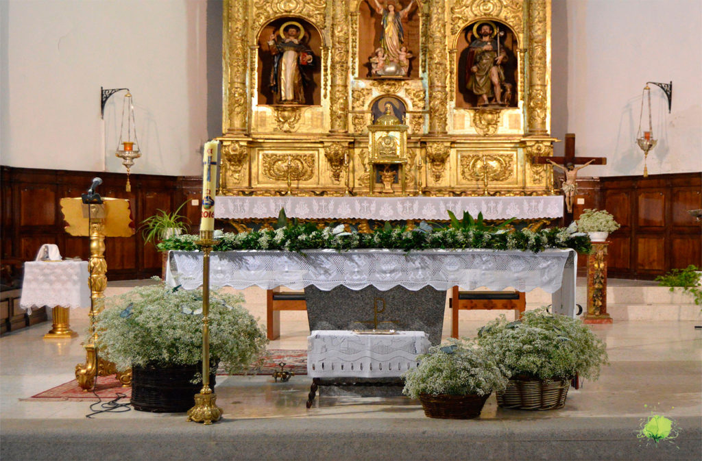 Decoración Iglesia Bautizos y Comuniones - Blumenaria Taller Floral
